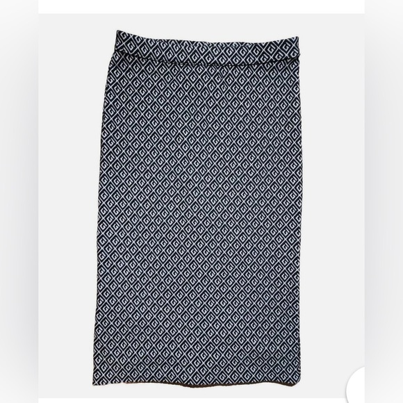 NWT- MAEVE ANTHROPOLOGIE TEXTURED BLACK & WHITE GEOMETRIC KNIT SKIRT - Picture 1 of 4